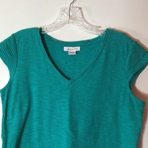 Liz Claiborne womens green v-neck blouse, size M